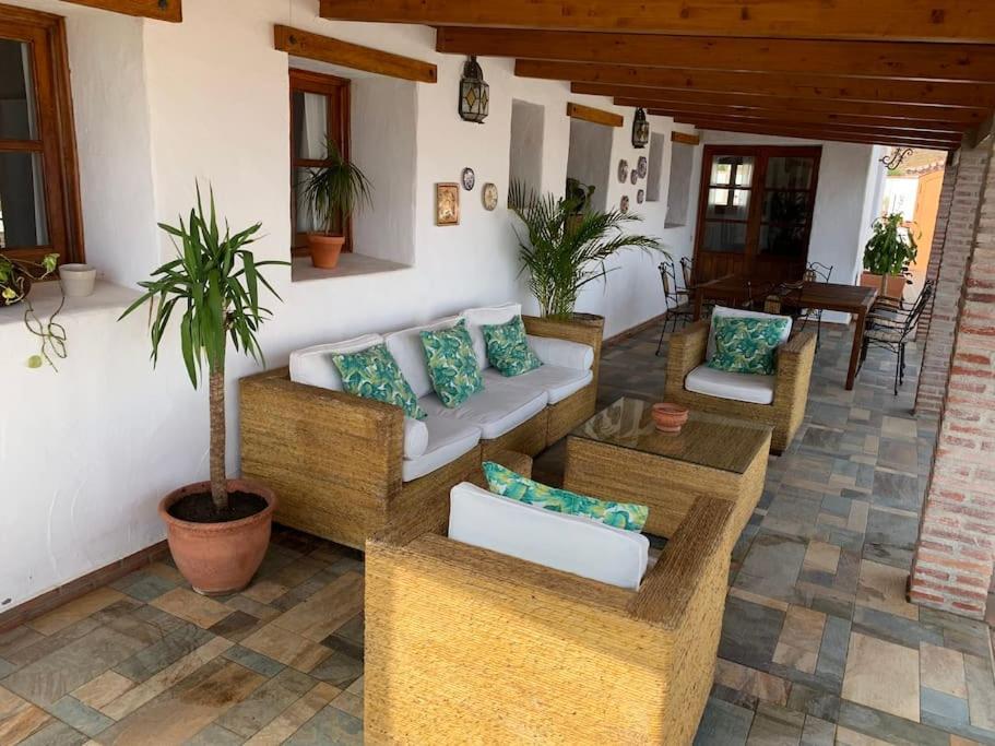 Villa Calabasas Almunecar Bagian luar foto